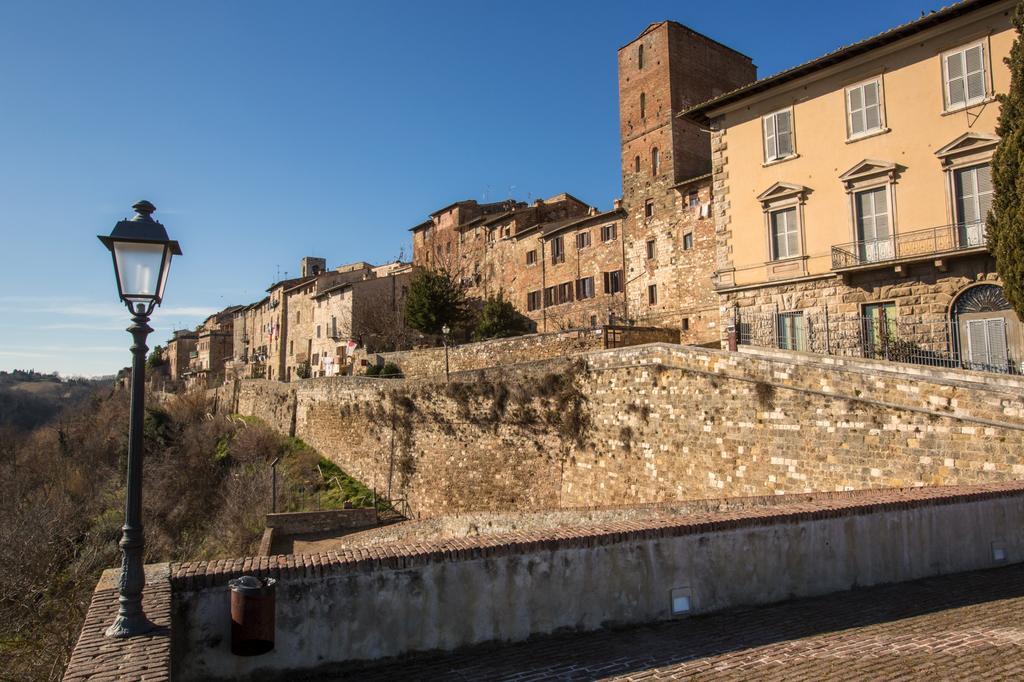 Hotel Whitehouse Colle di Val d'Elsa Exterior foto